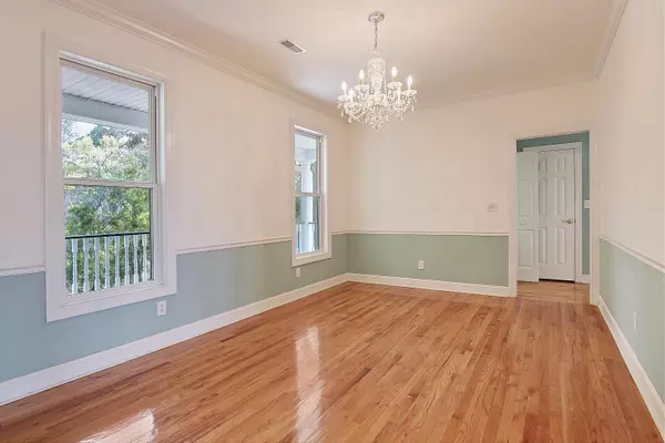 Wadmalaw Island, SC 29487,6918 Bears Bluff Rd