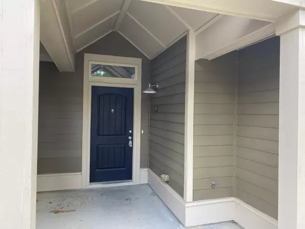 North Charleston, SC 29418,5514 Colonial Chatsworth Cir