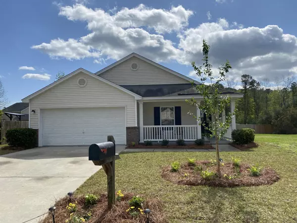 215 Waterbrook Dr, Goose Creek, SC 29445