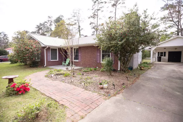 Walterboro, SC 29488,104 Pinewood St