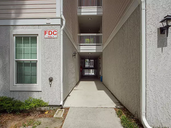 Johns Island, SC 29455,60 Fenwick Hall Aly #824