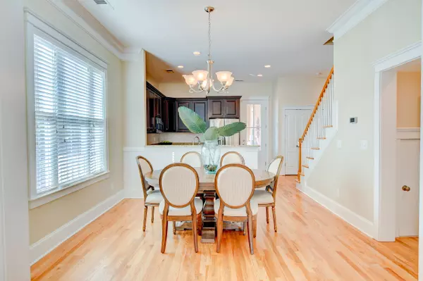 Charleston, SC 29412,841 Hale St