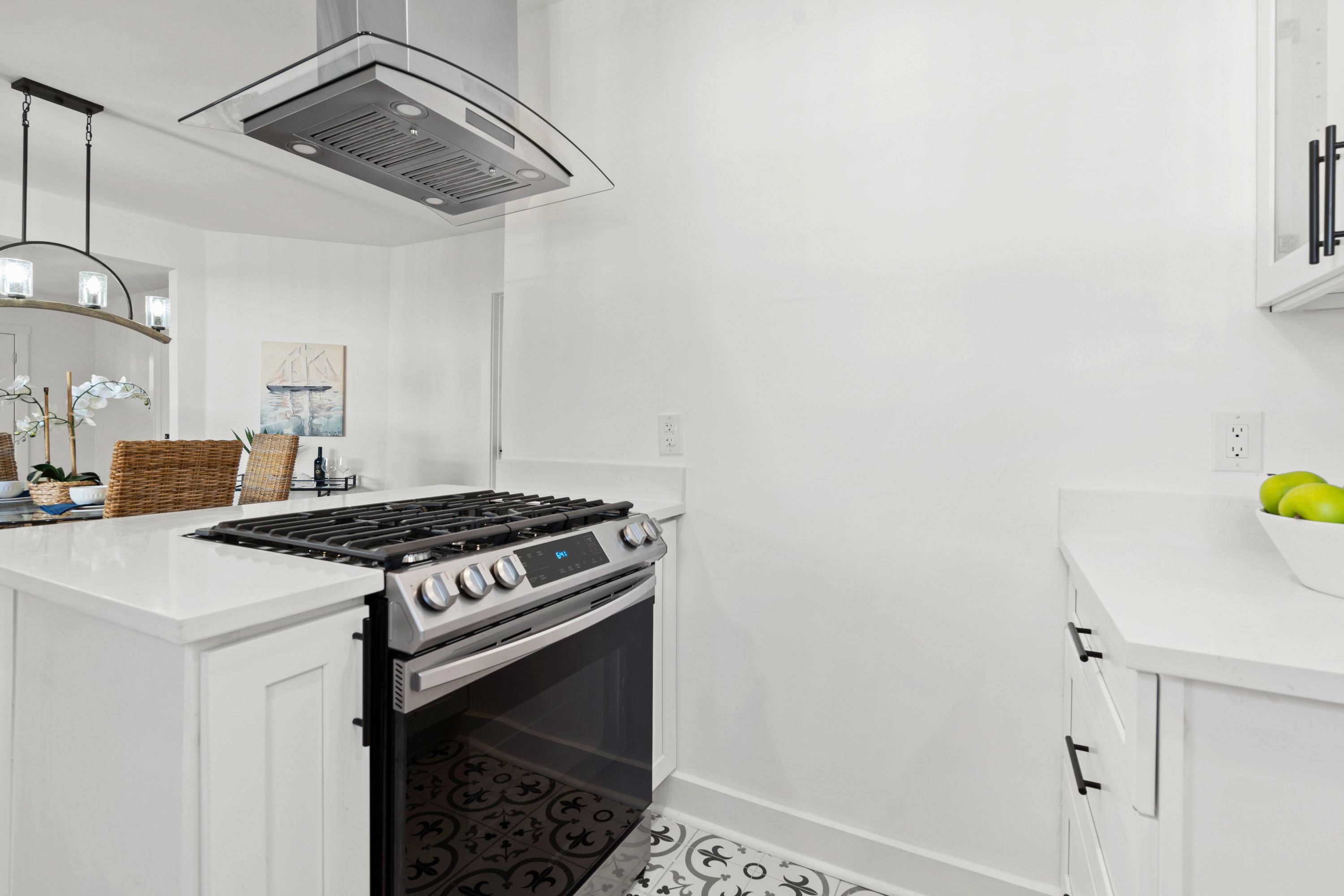 Charleston, SC 29403,194 W Poplar St