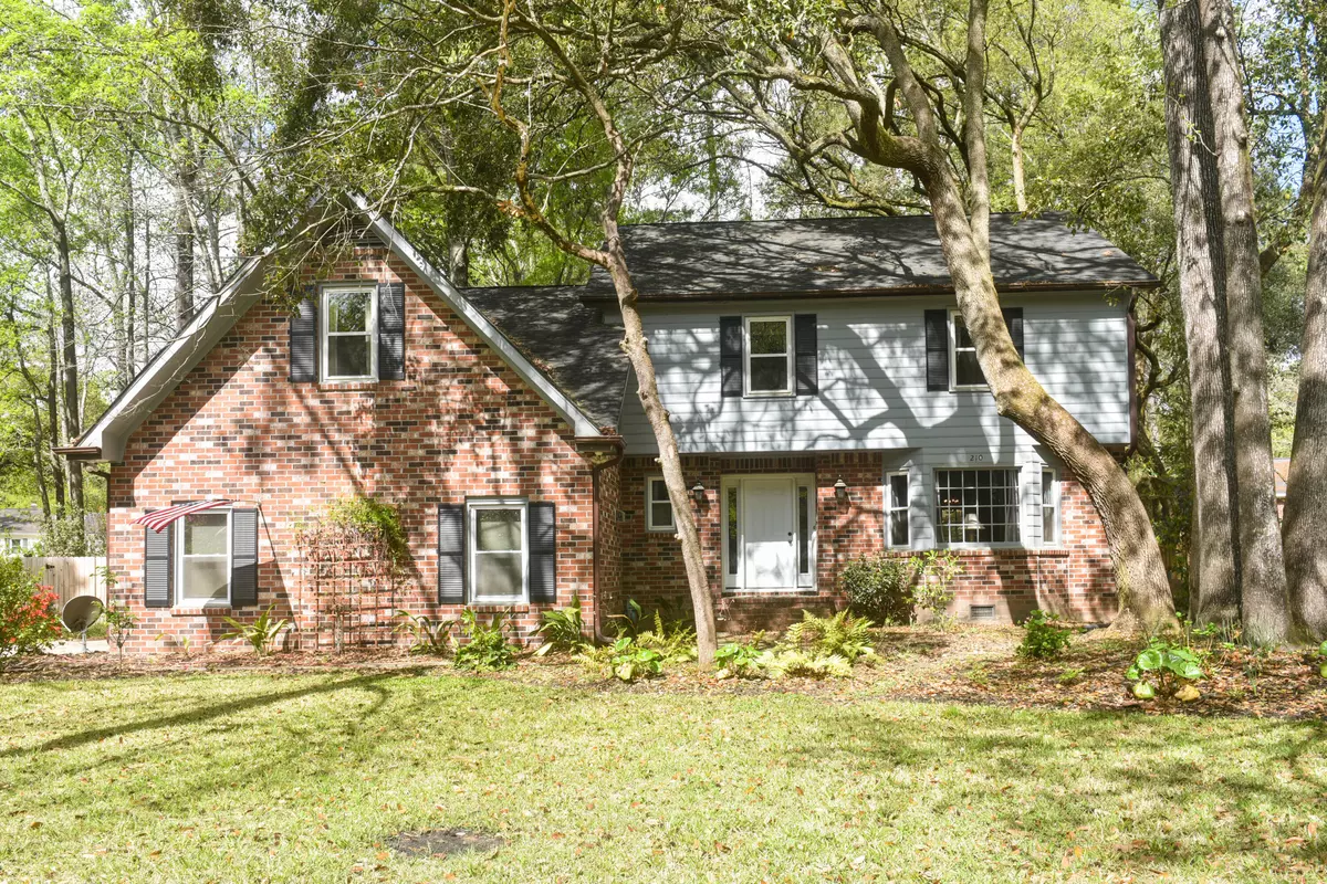 Summerville, SC 29485,210 Nantucket Dr