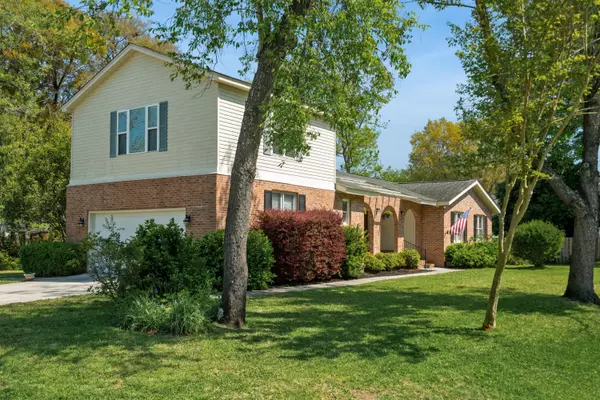 Charleston, SC 29412,8 Held Cir