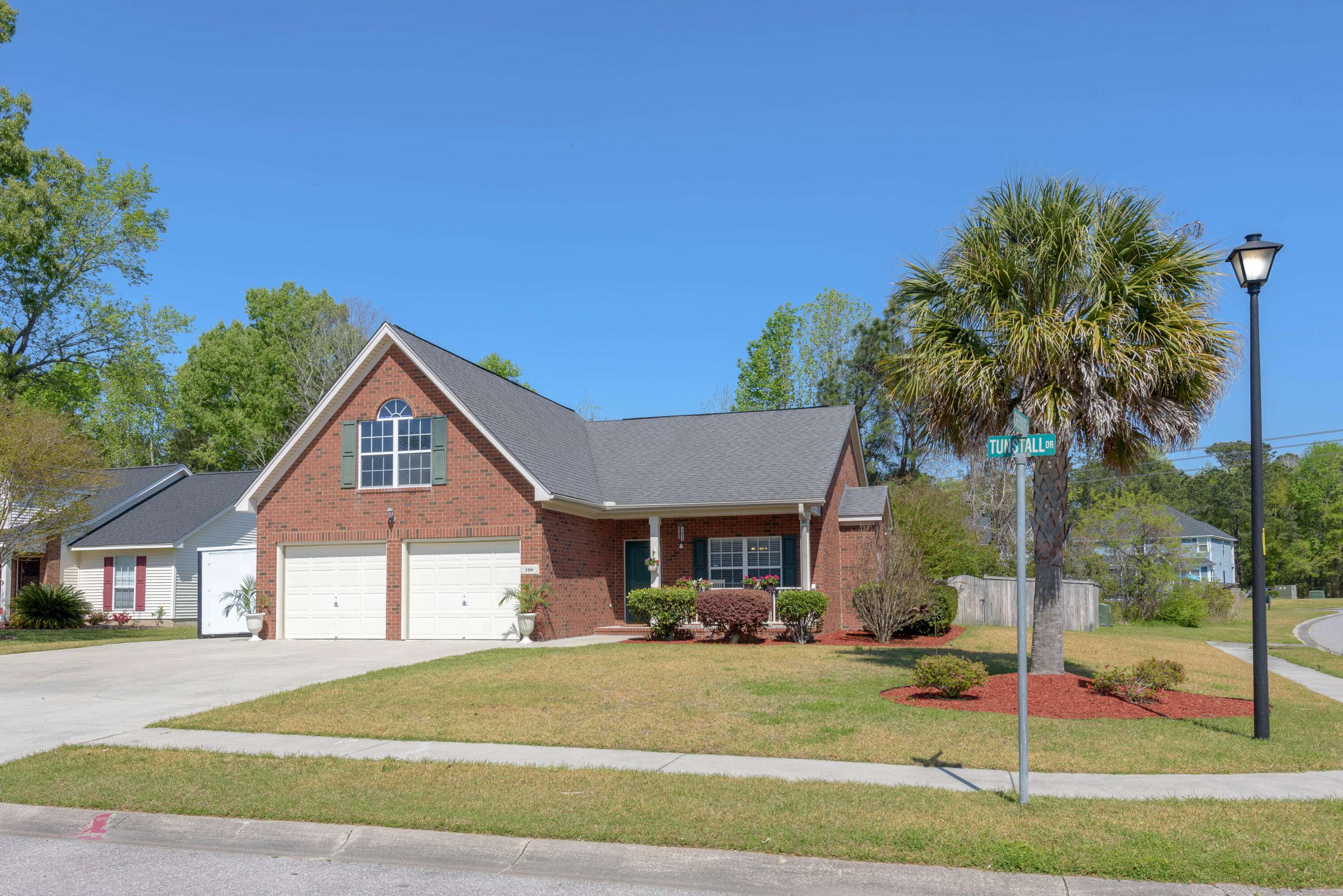 100 Tunstall Dr, Goose Creek, SC 29445