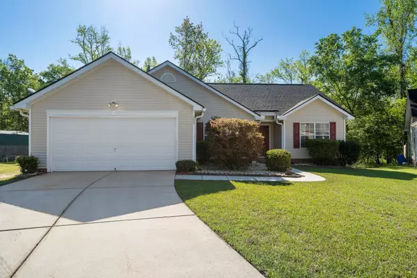 152 Penzance Blvd, Goose Creek, SC 29445