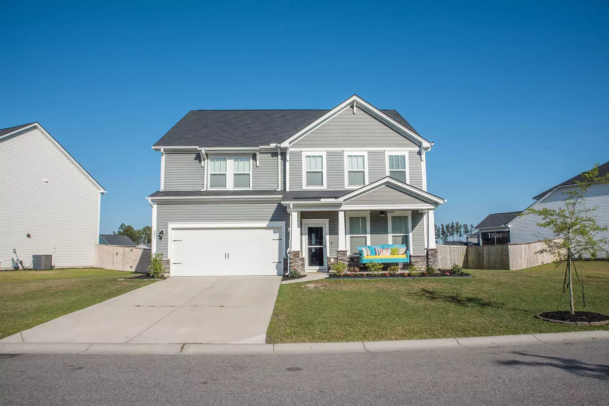 Summerville, SC 29486,421 Northern Red Oak Dr