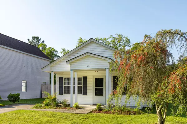 24 Palmetto Park Rd, Charleston, SC 29407