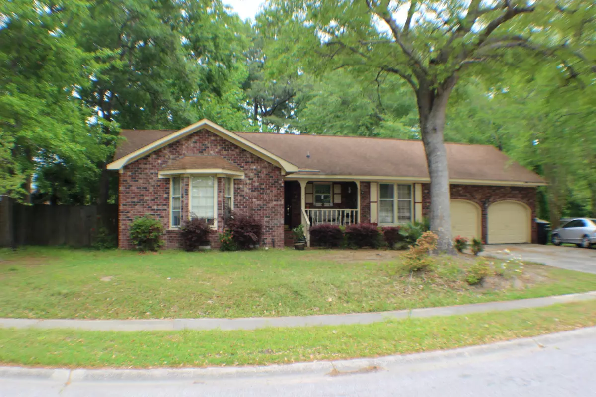 Summerville, SC 29485,104 Savannah Round