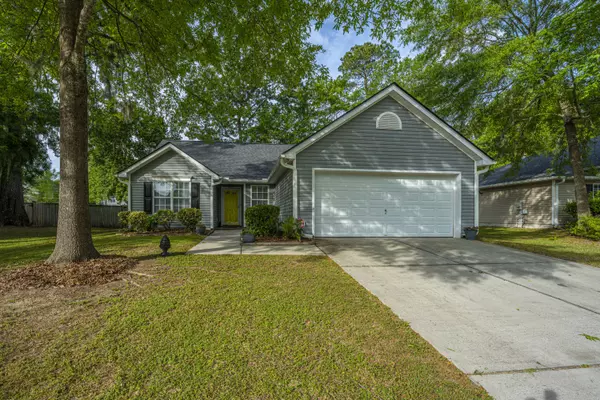 8621 Hickory Creek Ln, North Charleston, SC 29420