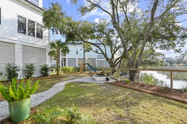 Charleston, SC 29412,668 Cedar Point Dr