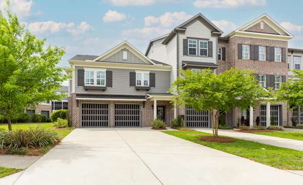 208 Slipper Shell Ct, Mount Pleasant, SC 29464