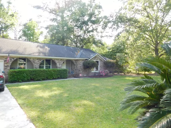 Summerville, SC 29485,104 Mikel Ct