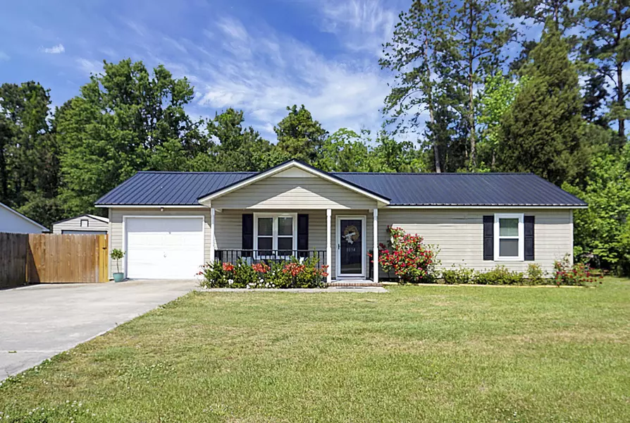 1034 Limerick Dr, Moncks Corner, SC 29461