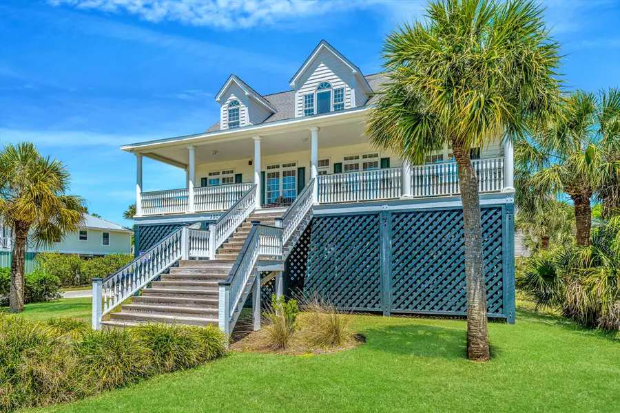 3007 Palmetto Blvd, Edisto Beach, SC 29438