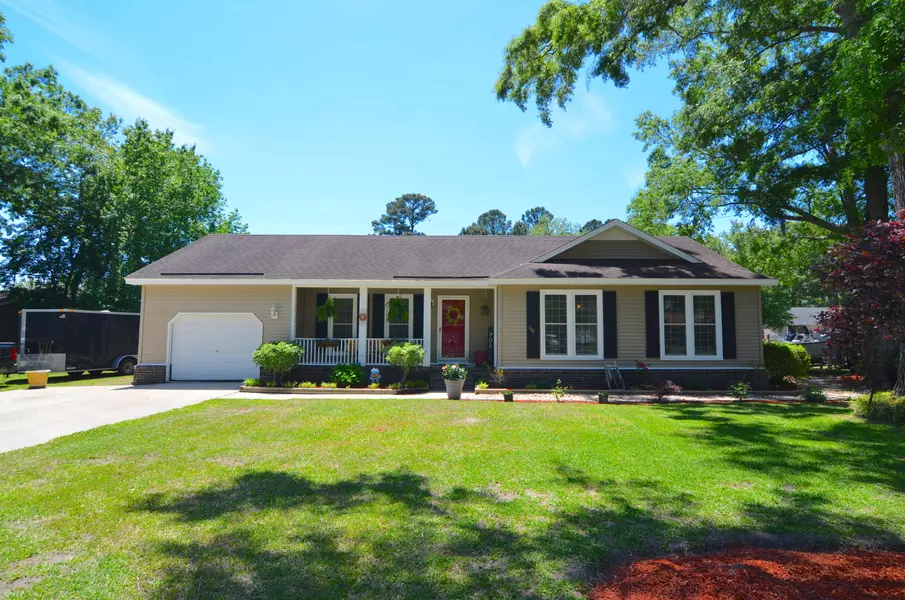 17 Bayshore Blvd, Goose Creek, SC 29445