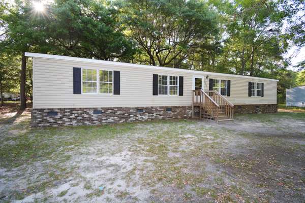 1059 Buffalo Ln, Walterboro, SC 29488