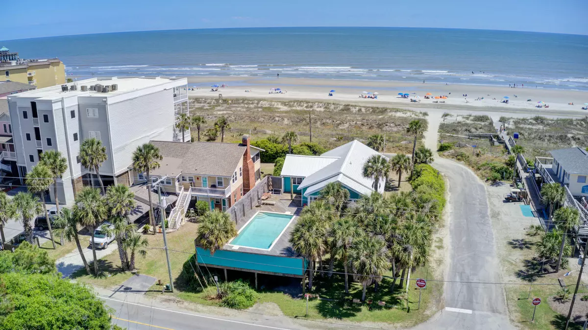 Folly Beach, SC 29439,220 W Arctic Ave