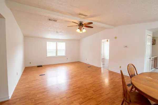 Bonneau, SC 29431,314 Tanner Ln