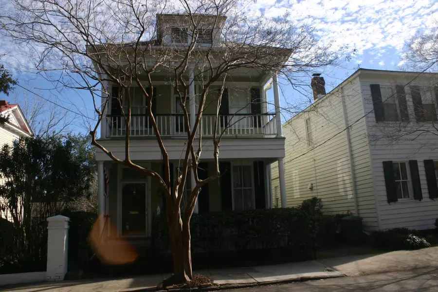 8 Savage St, Charleston, SC 29401