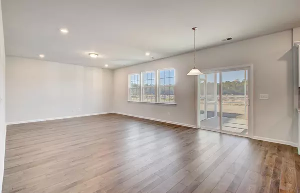 Summerville, SC 29486,203 Honey Horn Dr