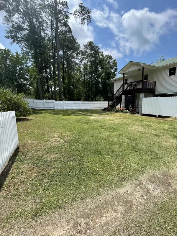 Walterboro, SC 29488,5271 Prices Bridge Ln