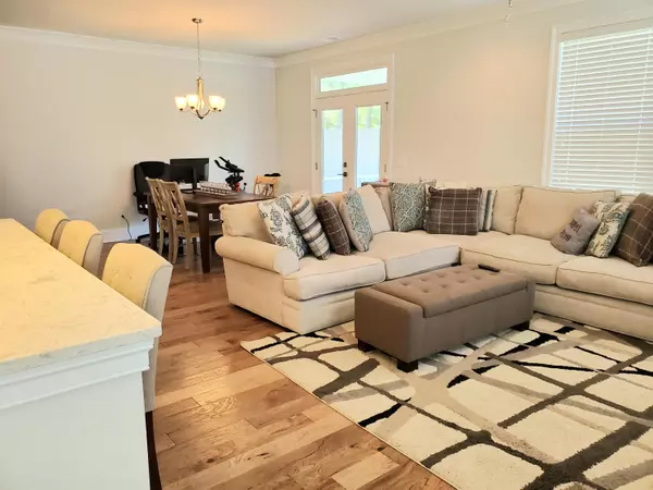 Mount Pleasant, SC 29466,1628 Mermentau St