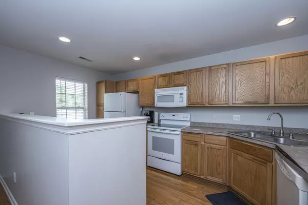 North Charleston, SC 29420,8721 Grassy Oak Trl