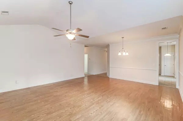 North Charleston, SC 29406,9138 Woodcreek Ct