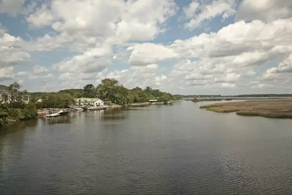 4025 Rantowles, Ravenel, SC 29470