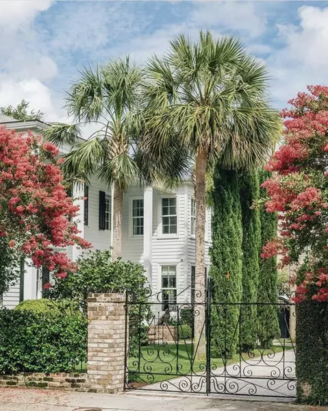 34 New St, Charleston, SC 29401