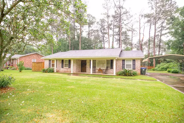 104 Niblick Rd, Summerville, SC 29483