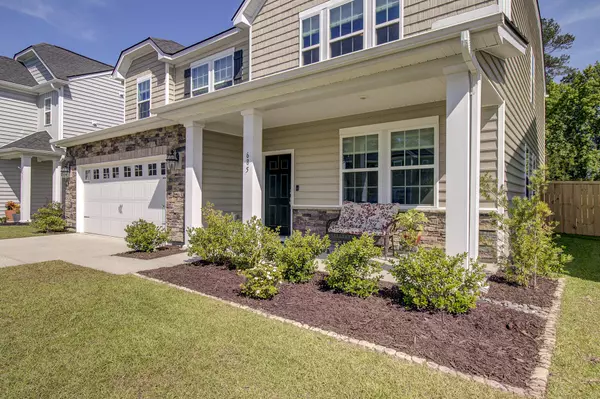 Summerville, SC 29486,685 Redbud Ln