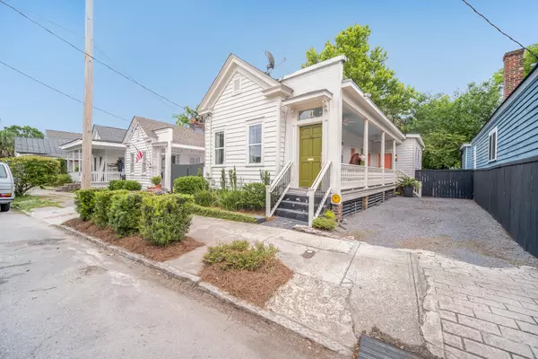 Charleston, SC 29403,11 Maverick St