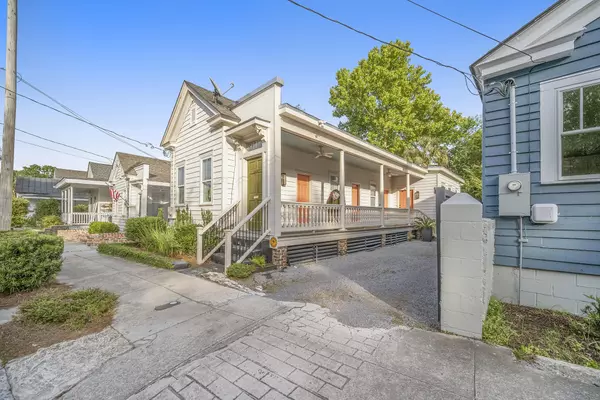 Charleston, SC 29403,11 Maverick St