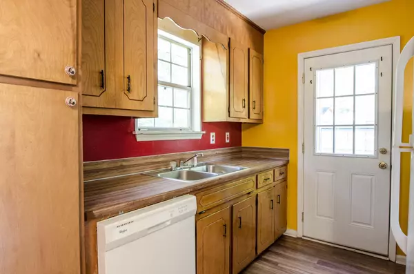 Summerville, SC 29483,104 Stephen Ct