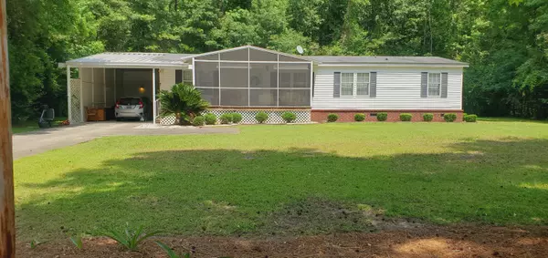 Smoaks, SC 29481,81 Bertha Ln