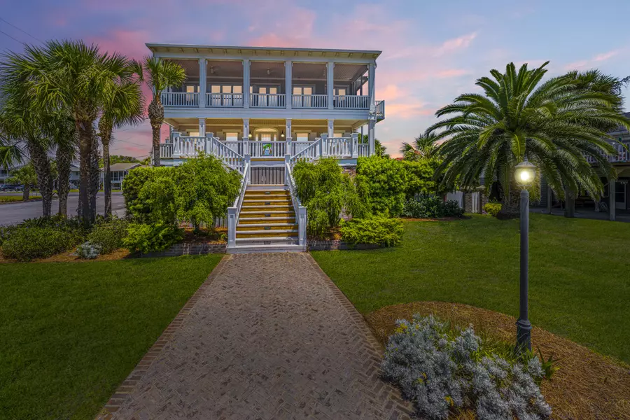 2818 Palmetto Blvd, Edisto Beach, SC 29438