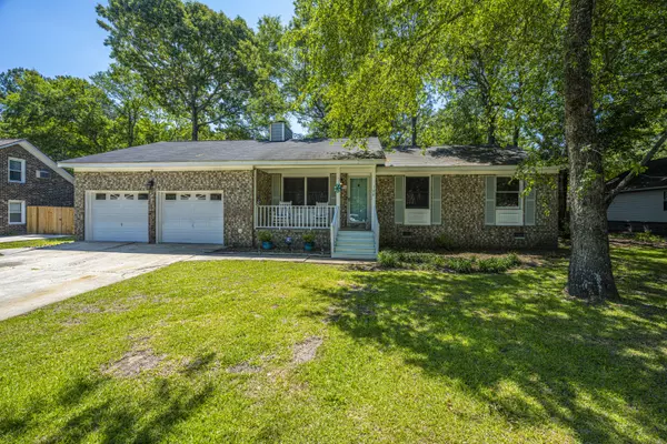 108 Fox Chase Dr, Goose Creek, SC 29445