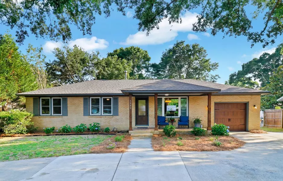 1335 Camp Rd, Charleston, SC 29412