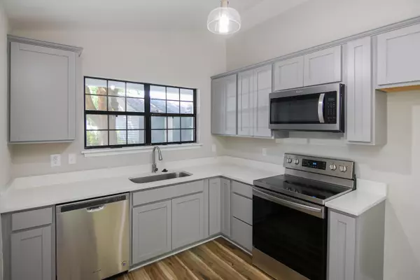 North Charleston, SC 29420,8210 Timberidge Ct