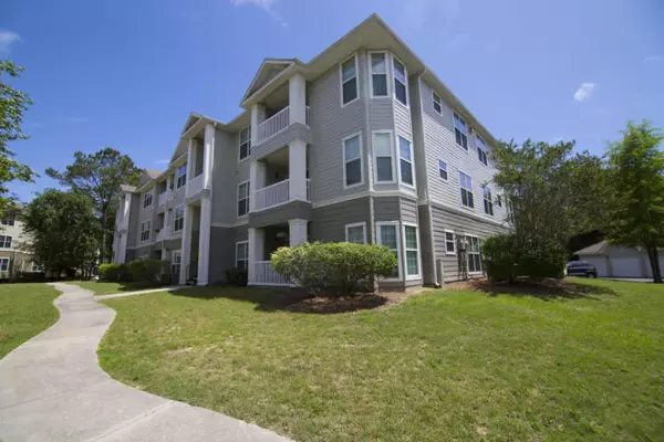 Charleston, SC 29412,700 Daniel Ellis Dr #3208