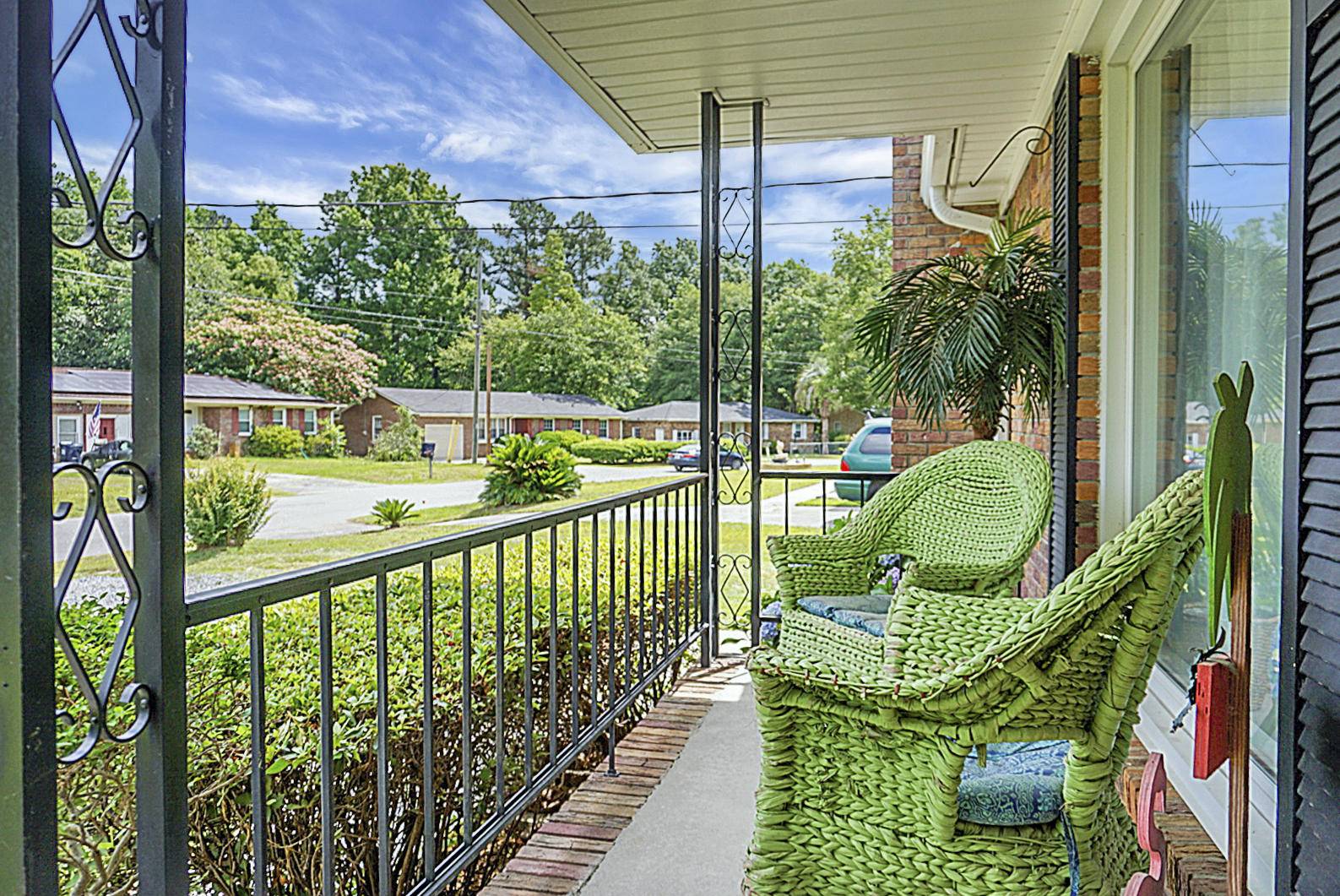 Summerville, SC 29485,206 Cardinal Dr