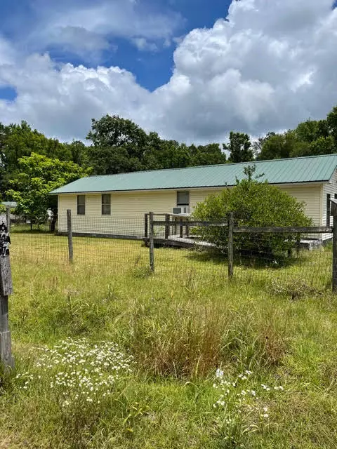 Cottageville, SC 29435,647 Clydeville Ln