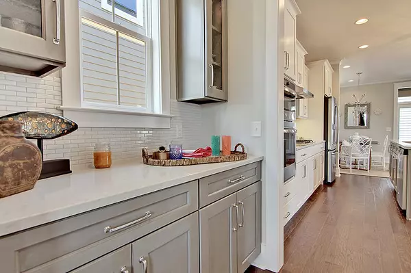 Summerville, SC 29486,660 Van Buren Dr