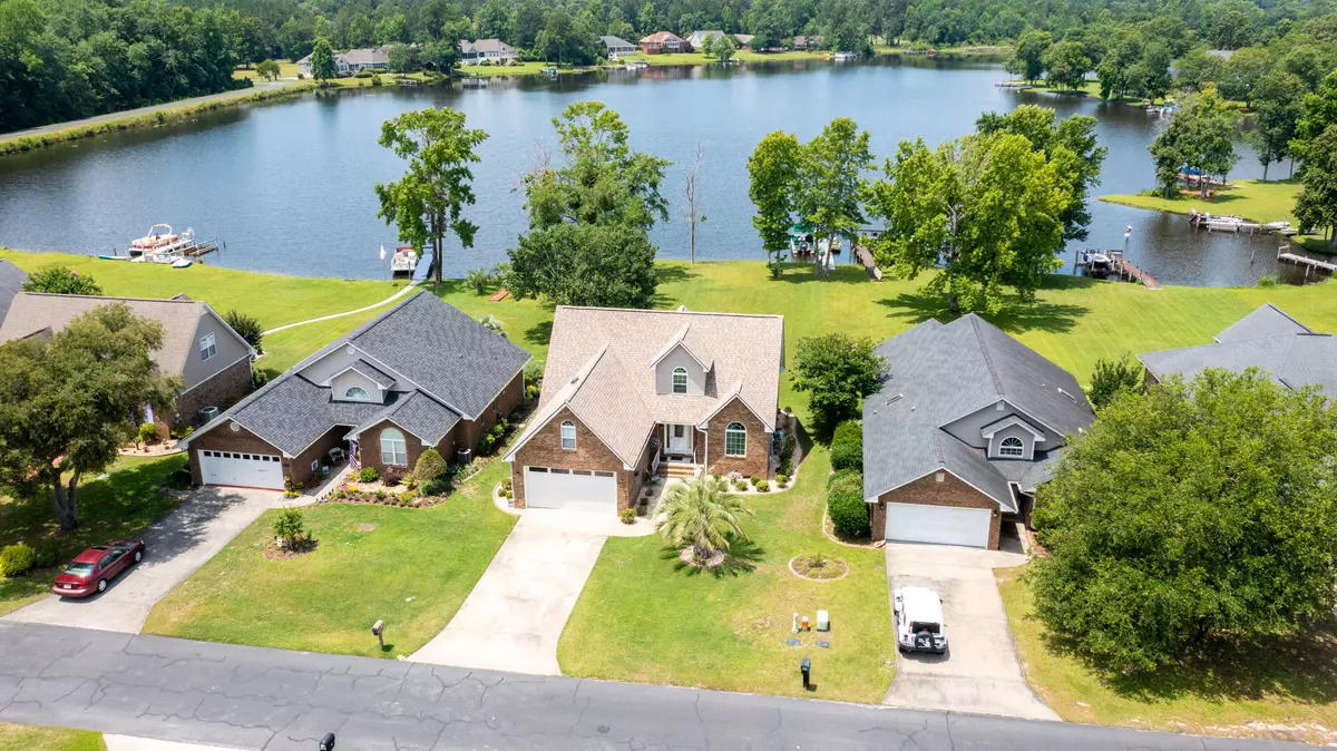 Manning, SC 29102,113 Ridge Lake Dr