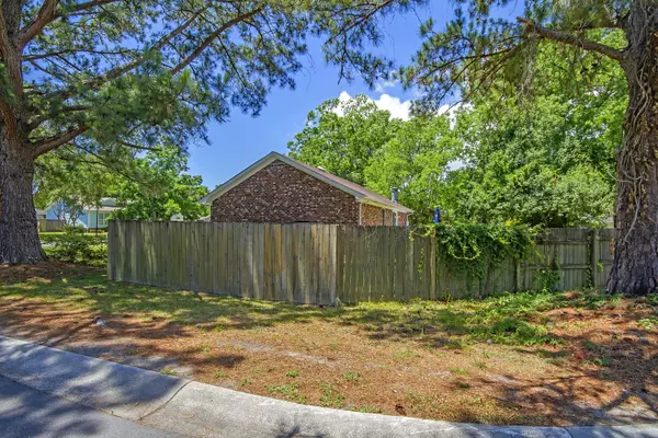 Mount Pleasant, SC 29464,1508 Wakendaw Rd