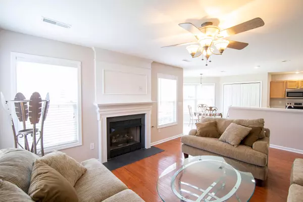 Mount Pleasant, SC 29466,1421 Wellesley Cir