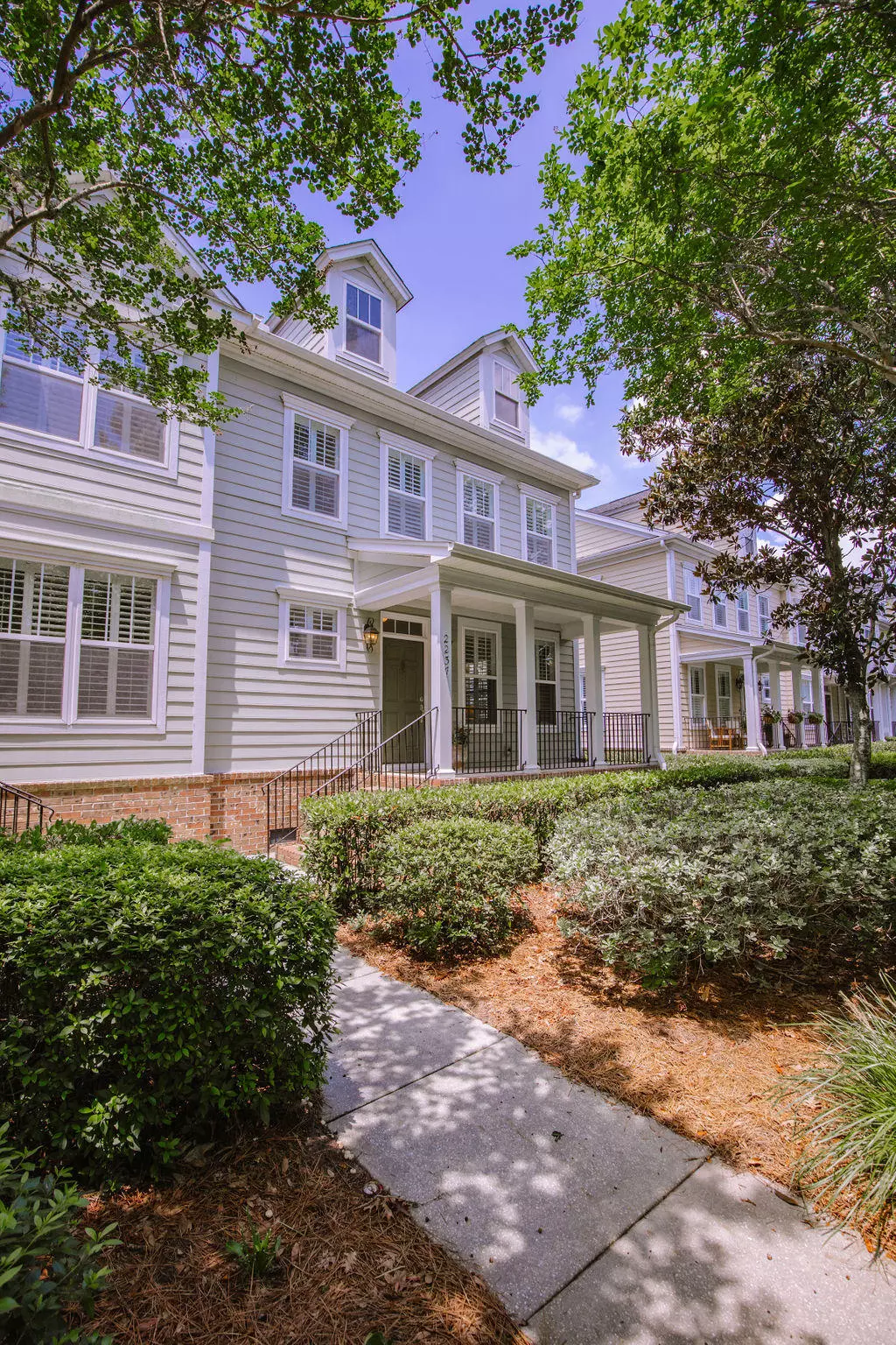 Charleston, SC 29492,2237 Daniel Island Dr